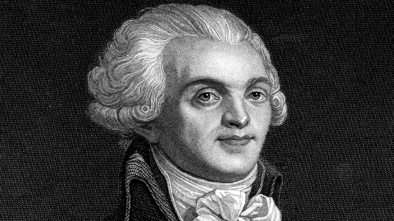 Robespierre কে ছিলেন? সমতা আনয়নের জন্য তাঁর নেওয়া যে কোন চারটি পদক্ষেপের বর্ণনা দাও।