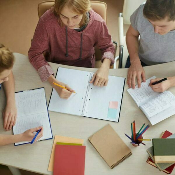 সবার আমি ছাত্র কবিতার প্রশ্ন উত্তর